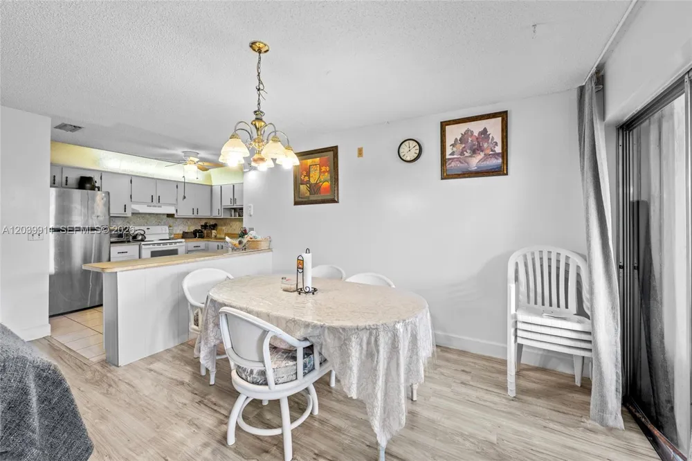 5839 La Pinata Blvd #C-2 Green Acres, FL 33463