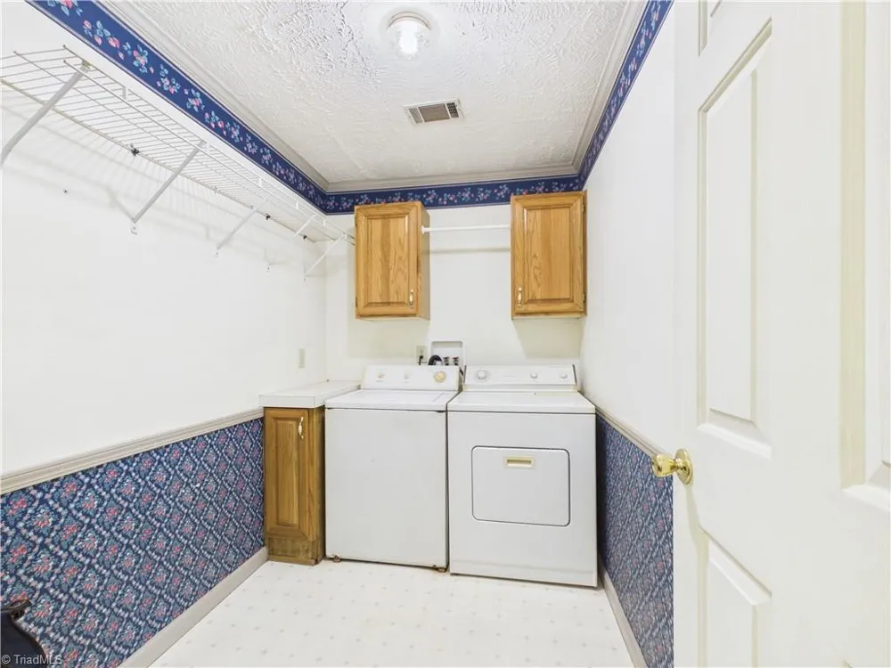 2094 Asheboro School Road Asheboro, NC 27203