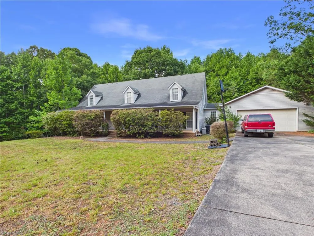 2094 Asheboro School Road Asheboro, NC 27203