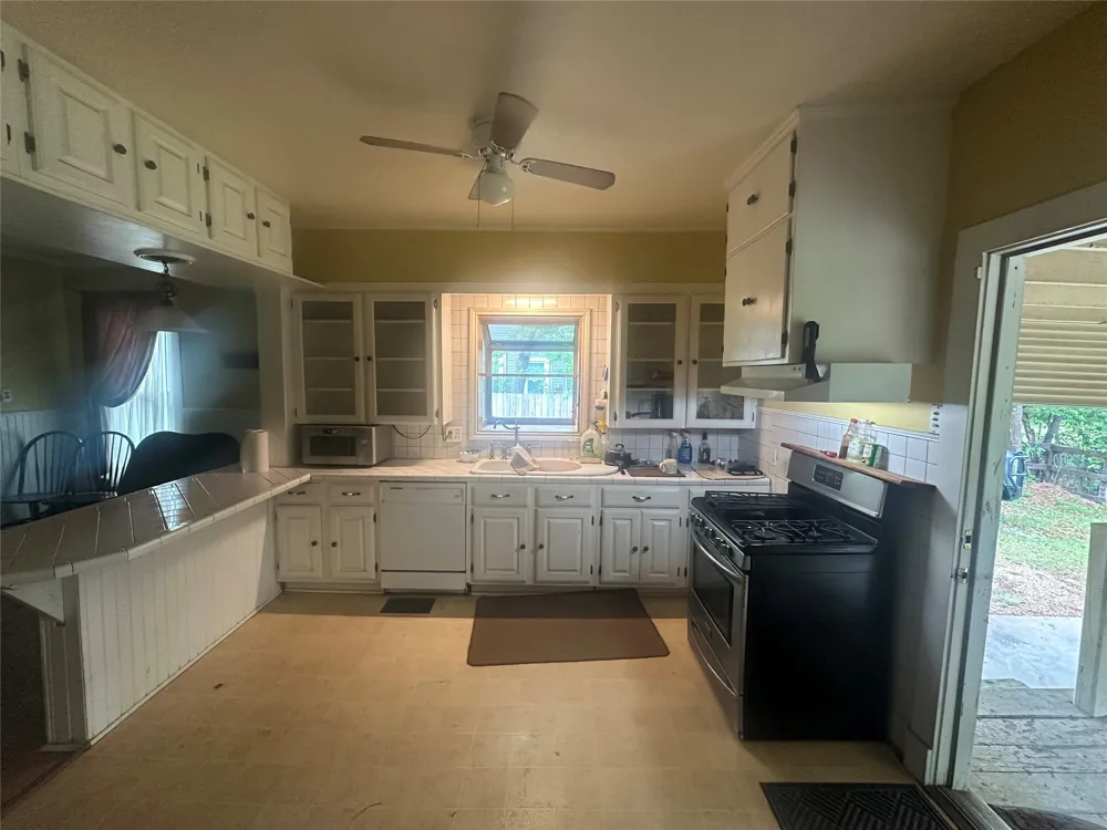 504 1st Street Terrell, TX 75160