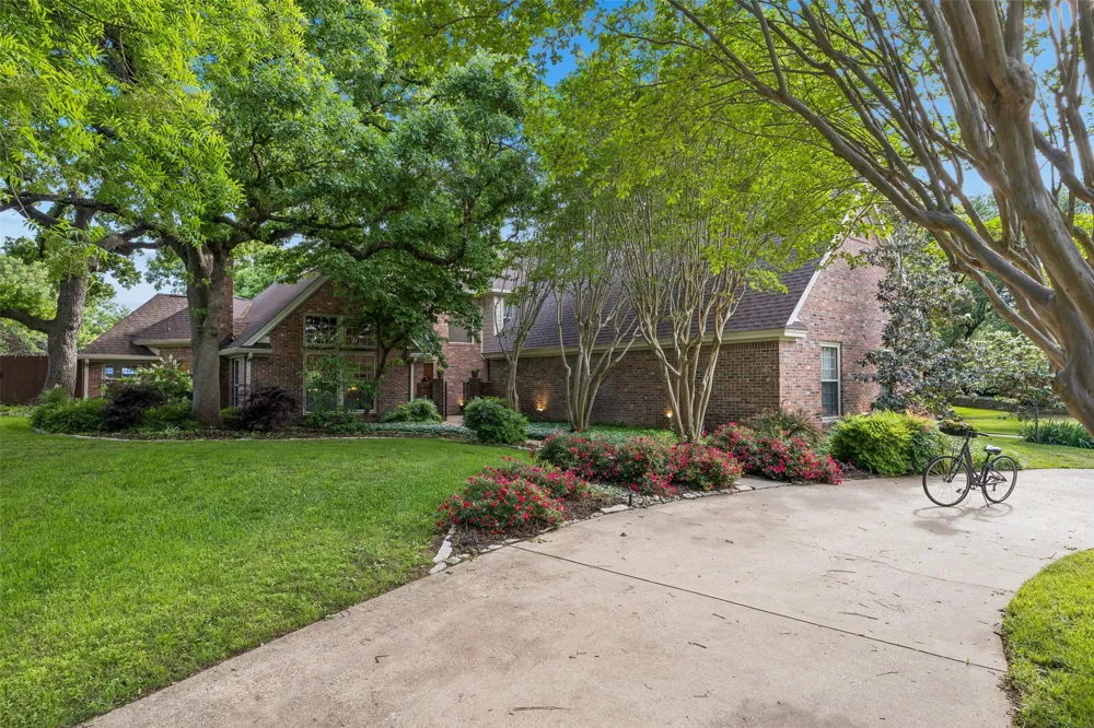 1355 Woodbrook Lane Southlake, TX 76092