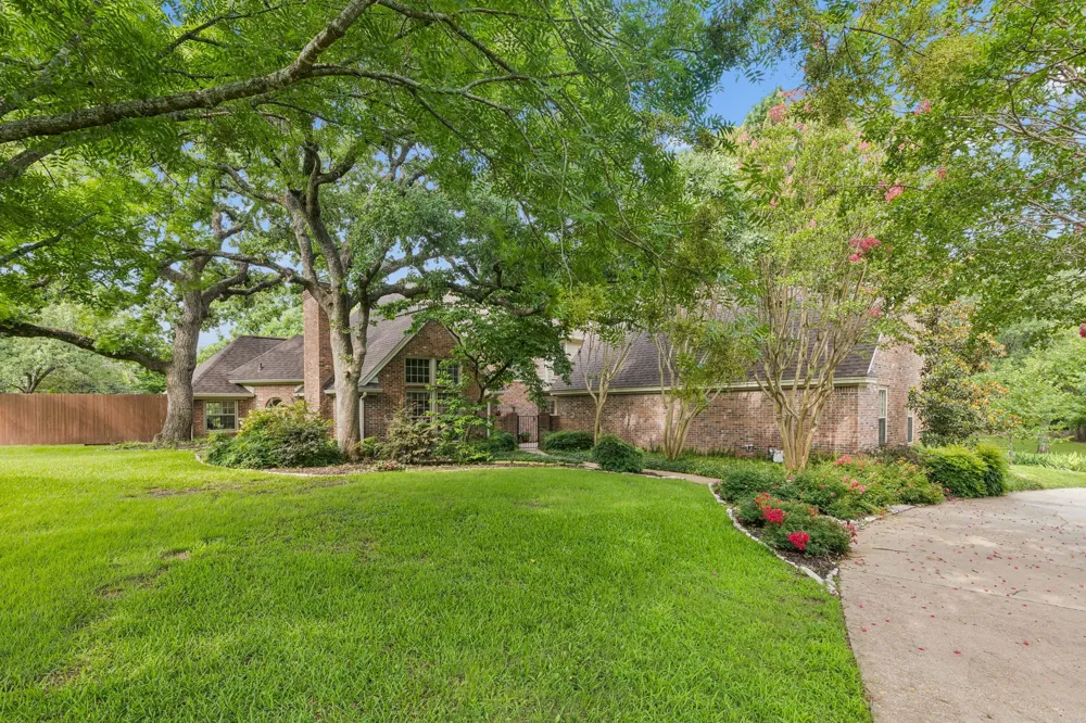 1355 Woodbrook Lane Southlake, TX 76092