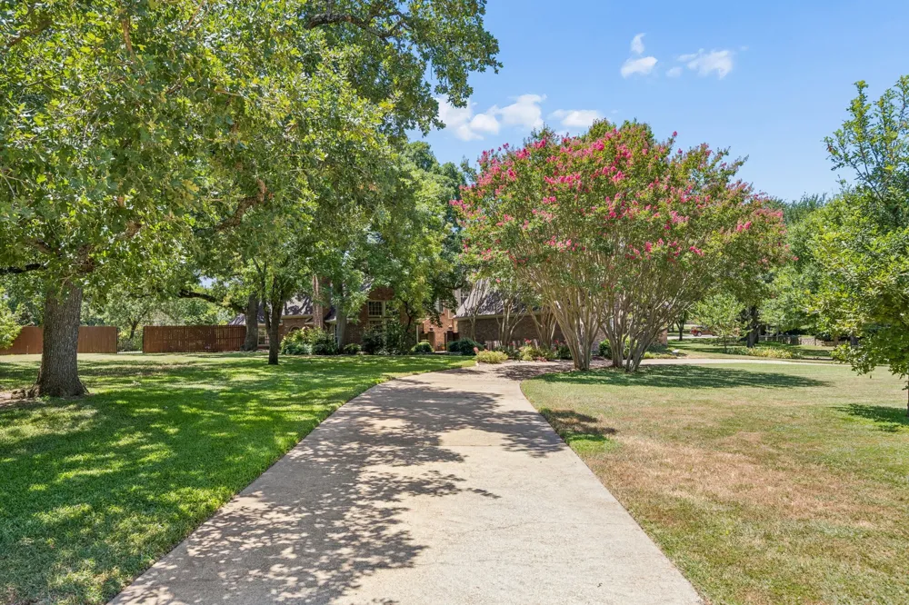 1355 Woodbrook Lane Southlake, TX 76092
