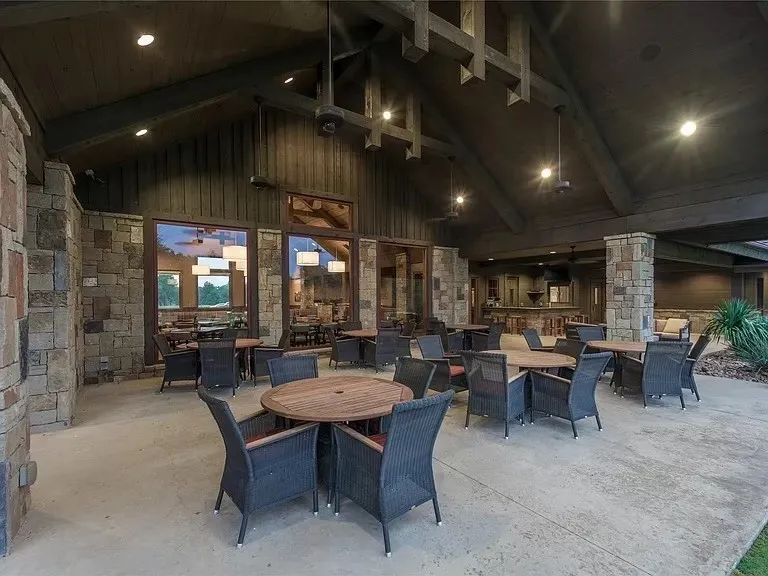 13 Castle Gordonville, TX 76245