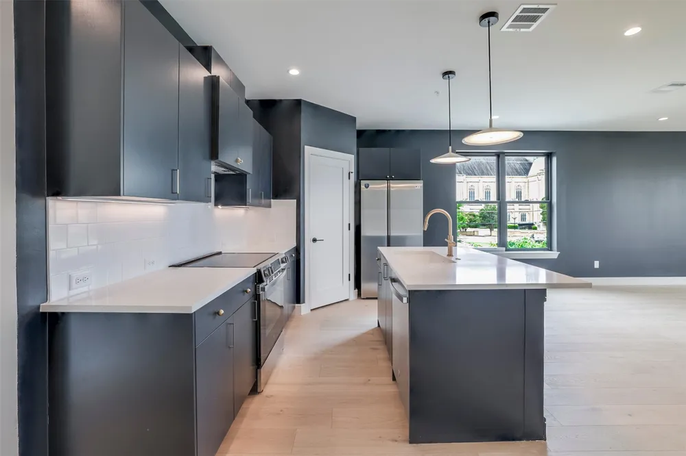 309 W Daggett Avenue #207 Fort Worth, TX 76104