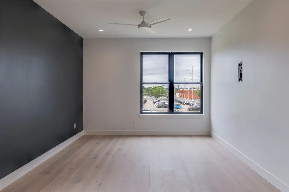 309 W Daggett Avenue #207 Fort Worth, TX 76104