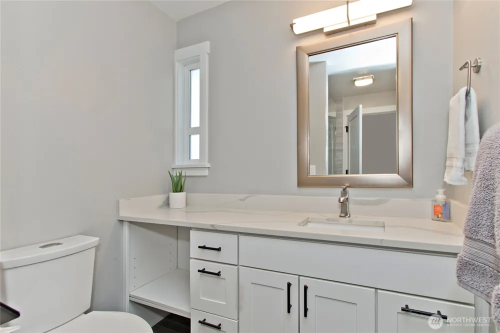 4935 116th Place SE Bellevue, WA 98006