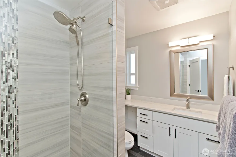 4935 116th Place SE Bellevue, WA 98006
