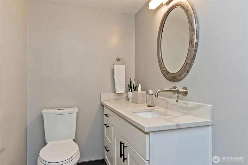 4935 116th Place SE Bellevue, WA 98006