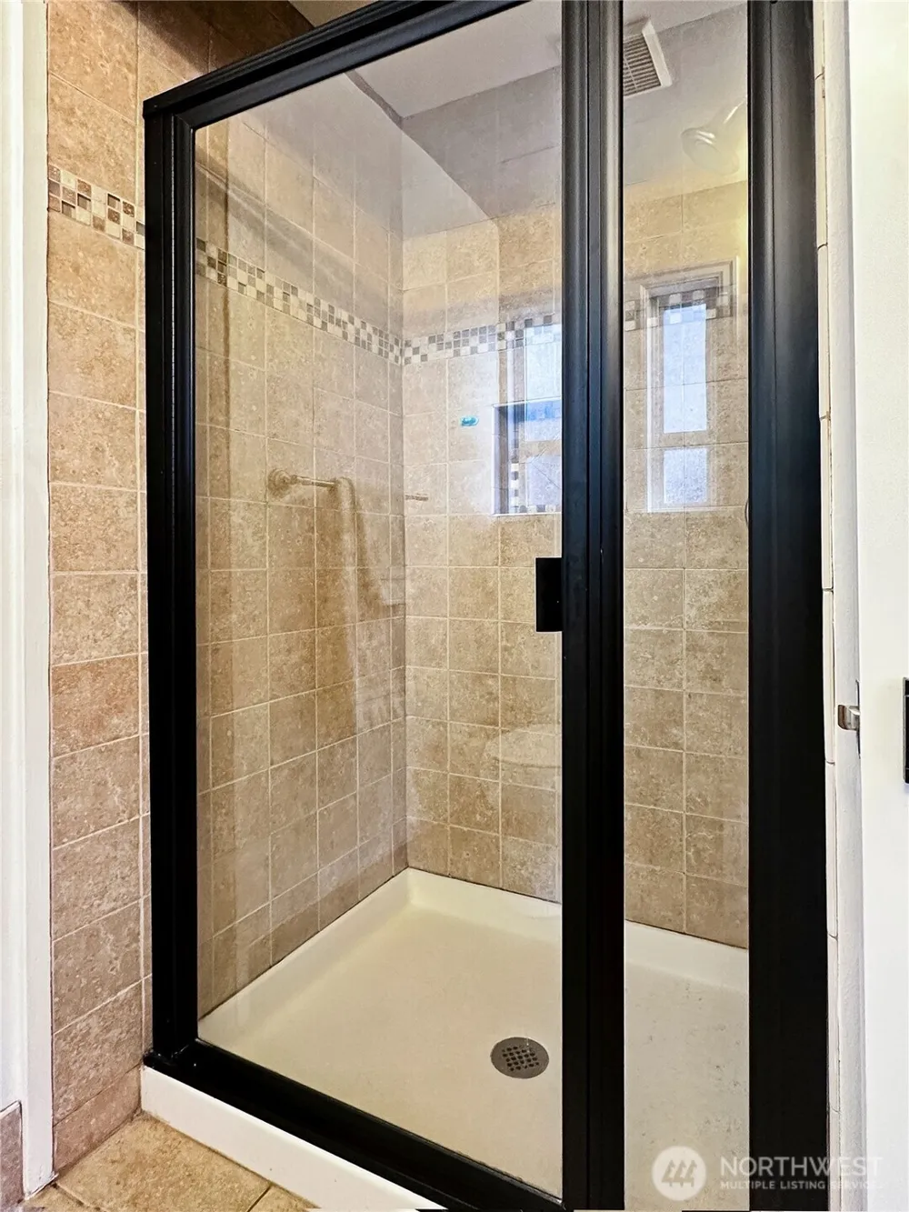 4935 116th Place SE Bellevue, WA 98006