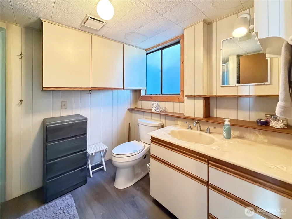 2 S Pilchuck Ave Hat Island, WA 98206