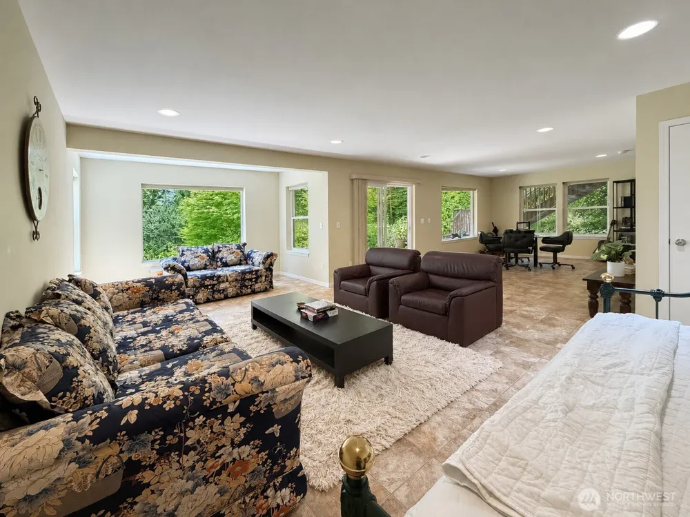 79 G  Mukilteo Way Hat Island, WA 98206