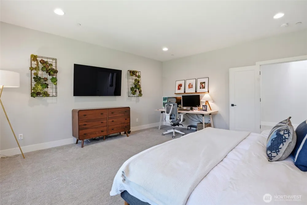 3011 NW Lake Road Camas, WA 98607
