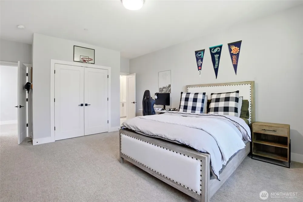 3011 NW Lake Road Camas, WA 98607