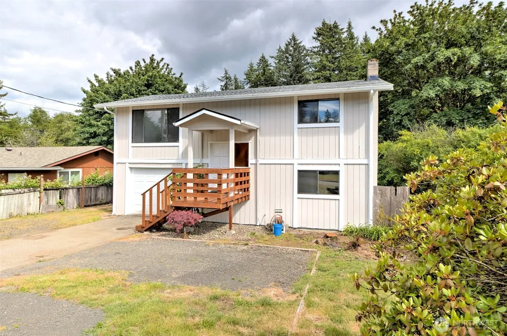 2064 Lake Boulevard Shelton, WA 98584