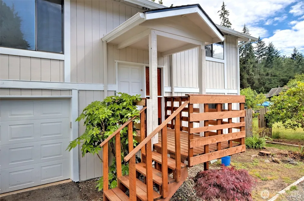 2064 Lake Boulevard Shelton, WA 98584