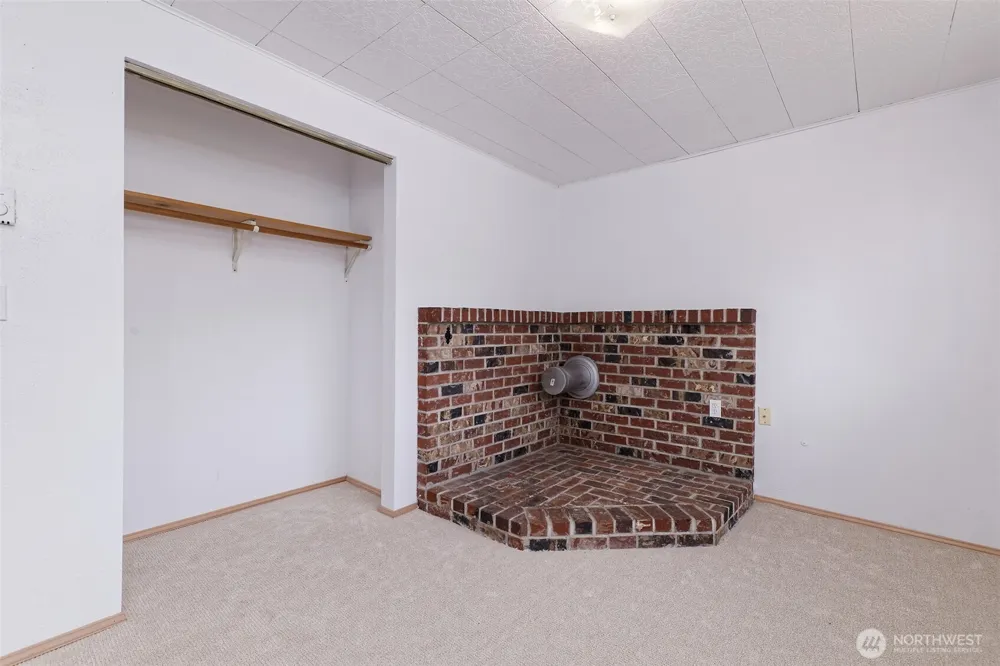 2064 Lake Boulevard Shelton, WA 98584
