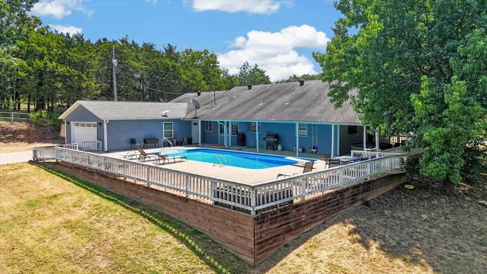 49050 Highway 112 Poteau, OK 74953