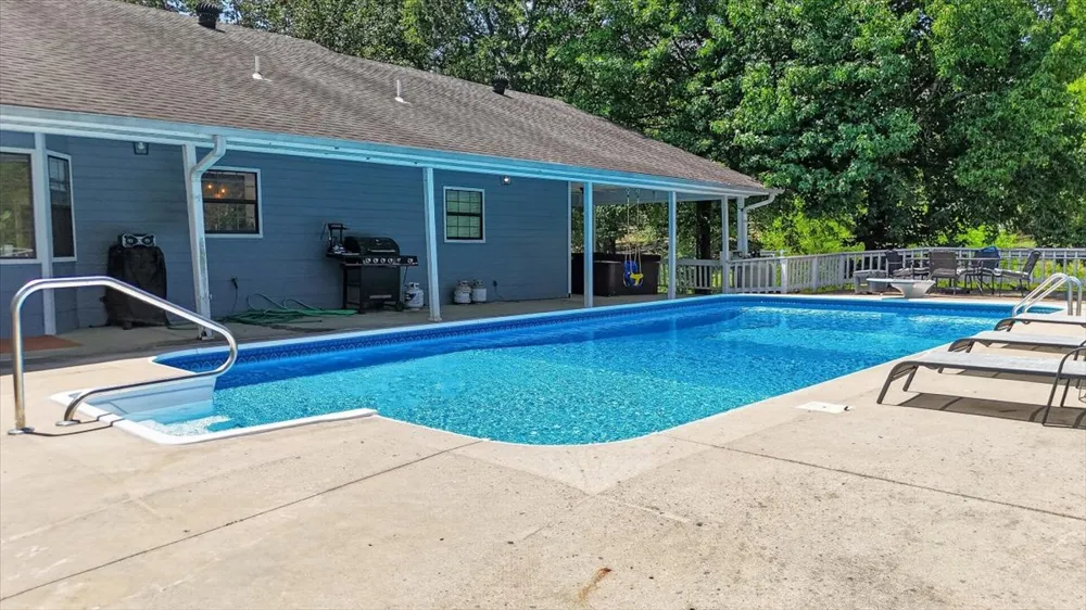 49050 Highway 112 Poteau, OK 74953
