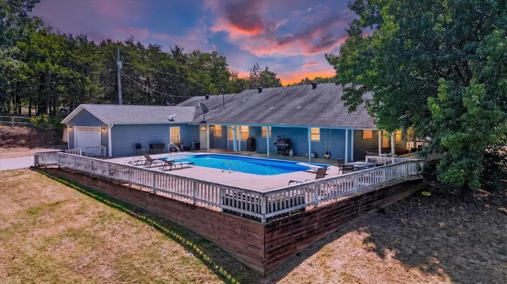 49050 Highway 112 Poteau, OK 74953