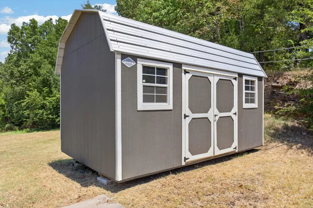 49050 Highway 112 Poteau, OK 74953