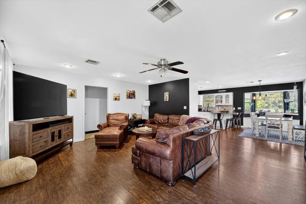 49050 Highway 112 Poteau, OK 74953