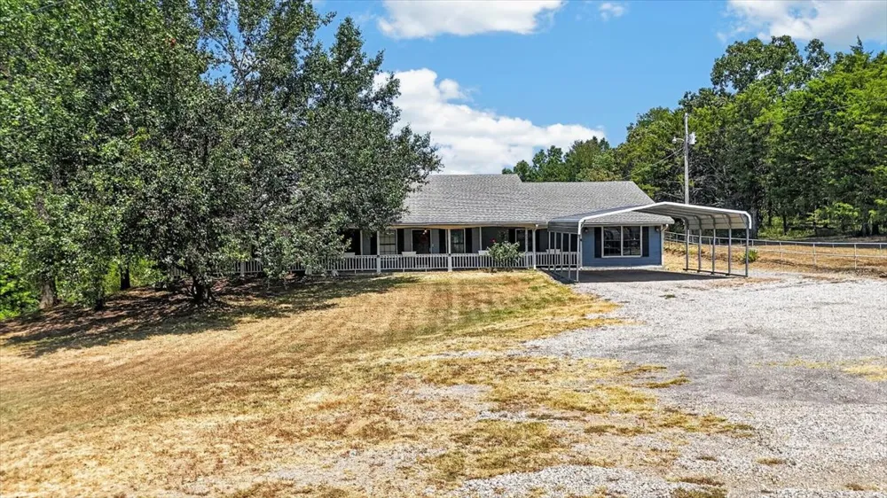 49050 Highway 112 Poteau, OK 74953
