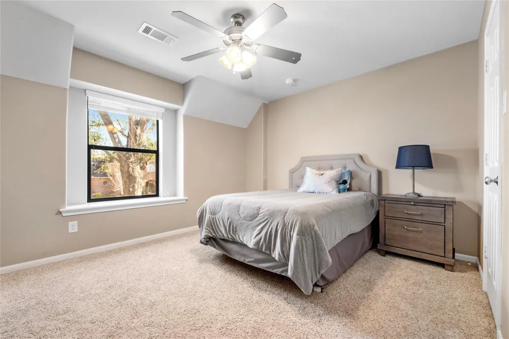 1627 Lofty Maple Trail Kingwood, TX 77345