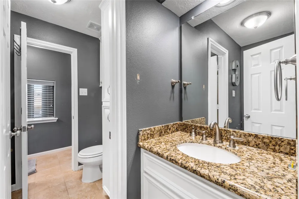 1627 Lofty Maple Trail Kingwood, TX 77345