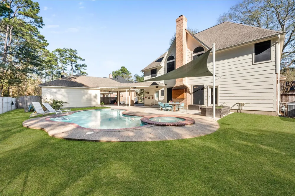 1627 Lofty Maple Trail Kingwood, TX 77345