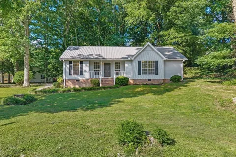 2613 Kenwood Drive