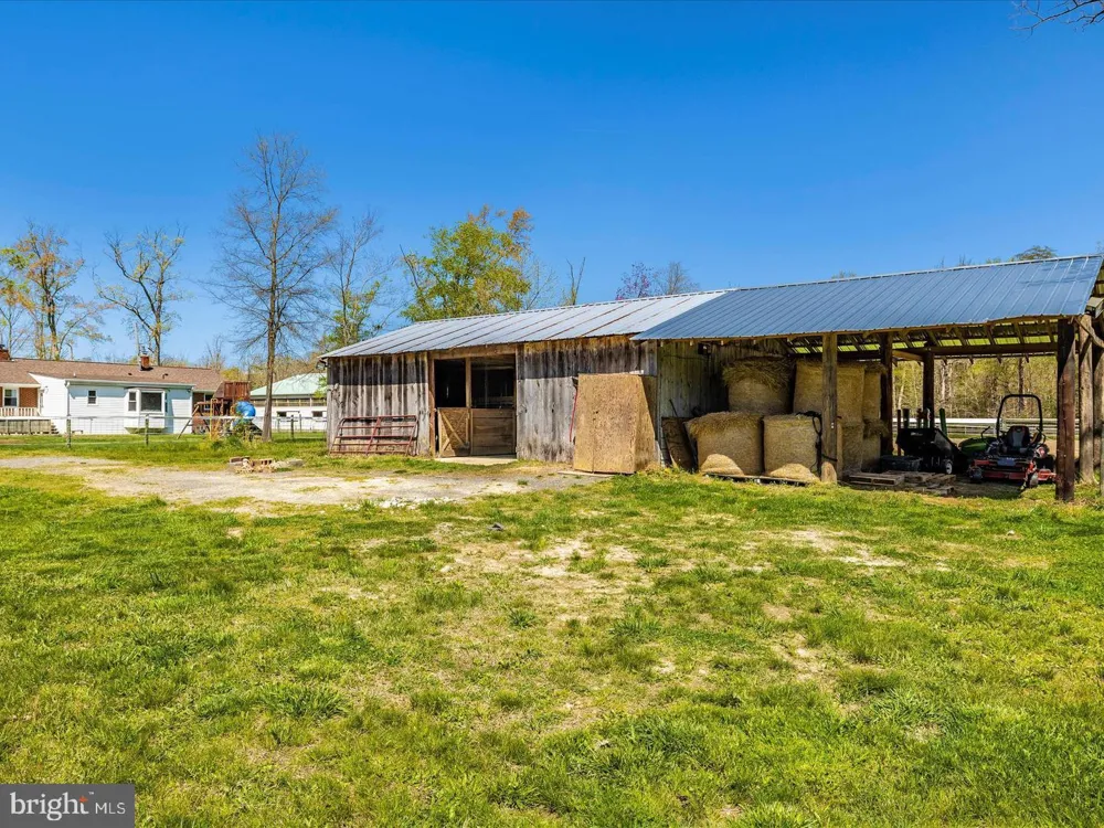 15104 GARDNER ROAD Waldorf, MD 20601