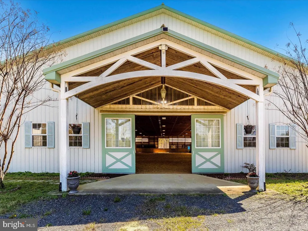 15104 GARDNER ROAD Waldorf, MD 20601