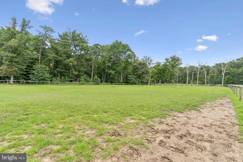 15104 GARDNER ROAD Waldorf, MD 20601