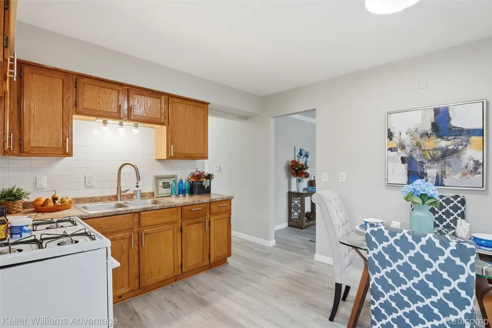 1303 College Avenue Lincoln Park City, MI 48146