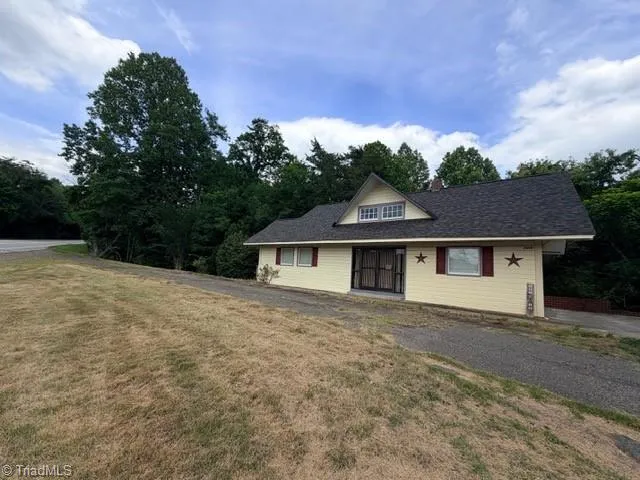 2600 NC Highway 8 Danbury, NC 27016