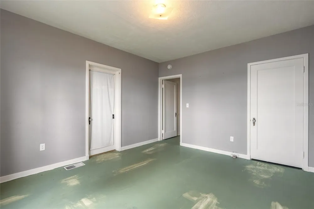 255 LEXINGTON DRIVE Daytona Beach, FL 32114