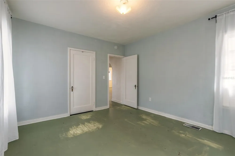 255 LEXINGTON DRIVE Daytona Beach, FL 32114