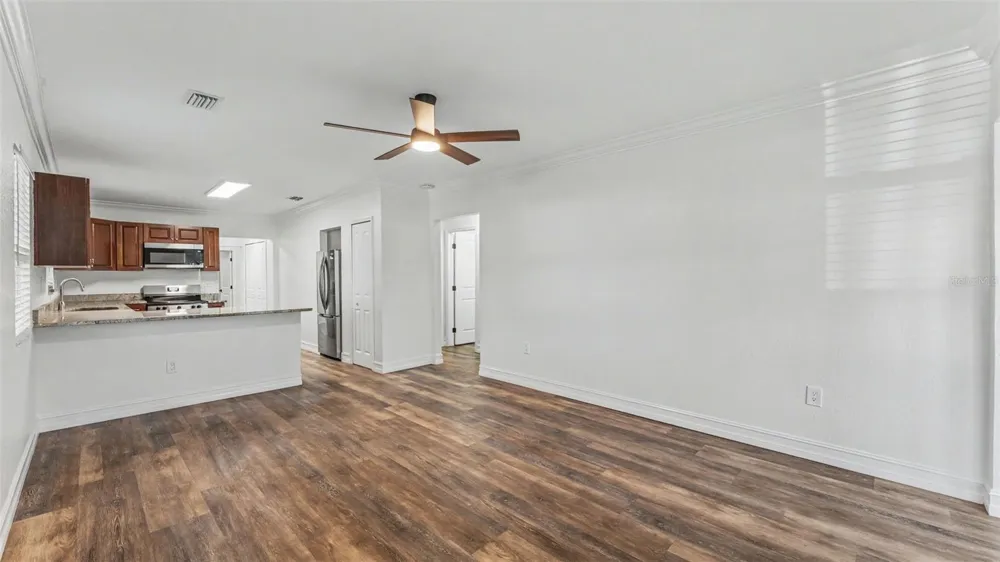 1821 W CHASE STREET Lakeland, FL 33815