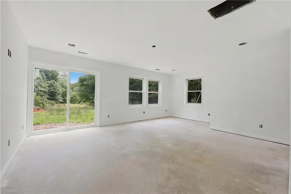 625 Gunters Hill Road Boomer, NC 28606