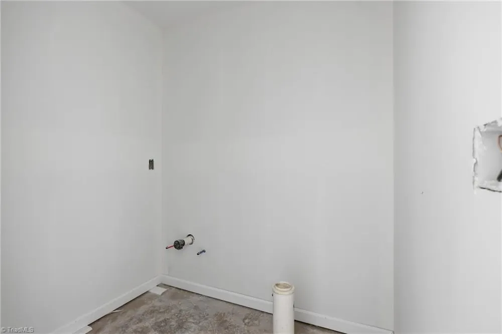 625 Gunters Hill Road Boomer, NC 28606