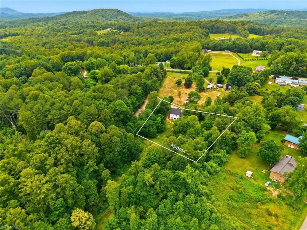 625 Gunters Hill Road Boomer, NC 28606