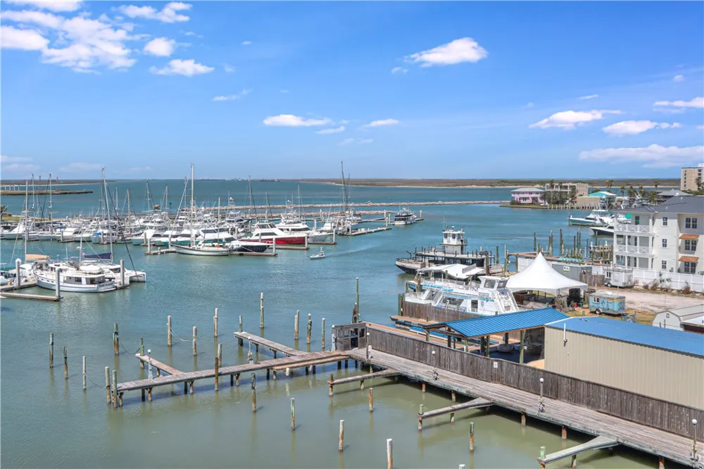 200 West Cotter Avenue #D-4 Port Aransas, TX 78373