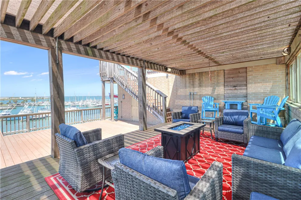 200 West Cotter Avenue #D-4 Port Aransas, TX 78373