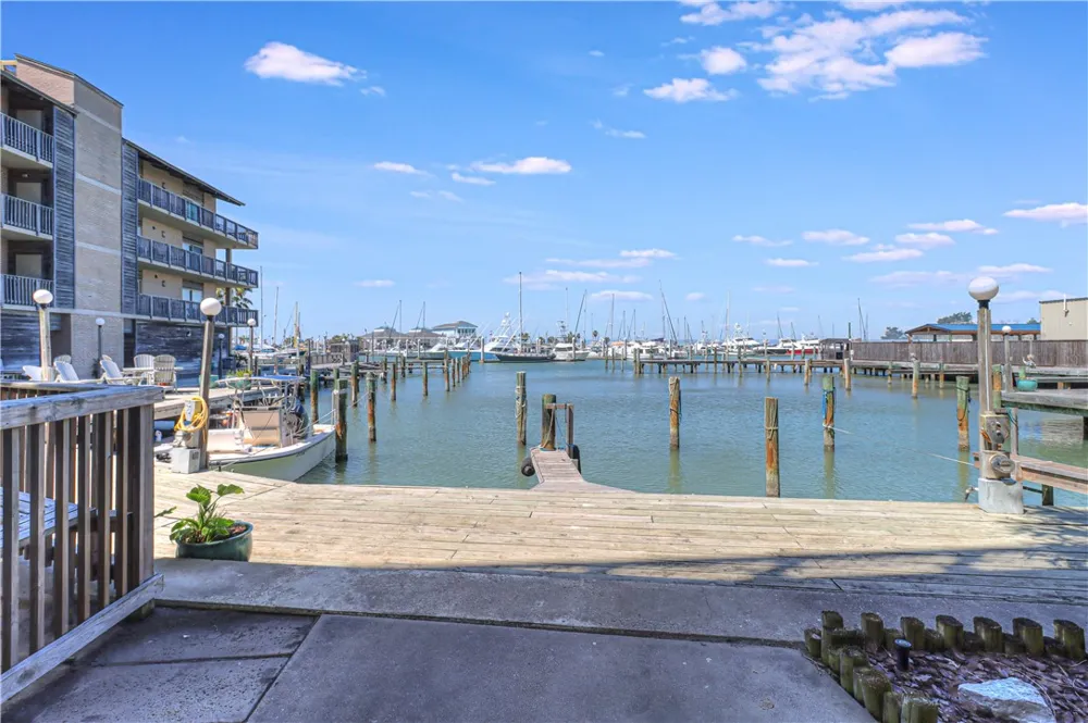 200 West Cotter Avenue #D-4 Port Aransas, TX 78373