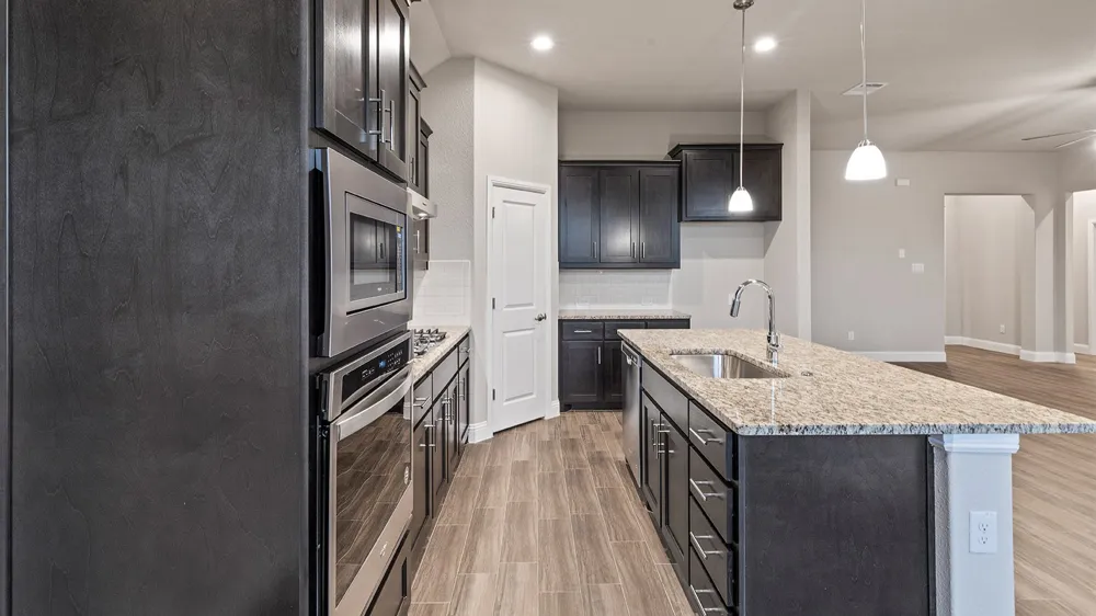 10393 SARASOTA STREET Grand Prairie, TX 76065