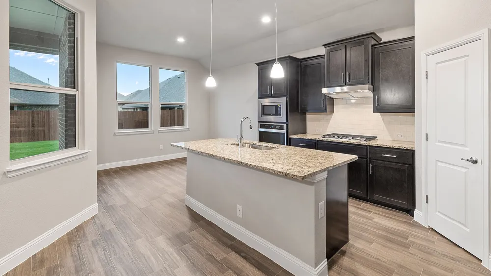10393 SARASOTA STREET Grand Prairie, TX 76065