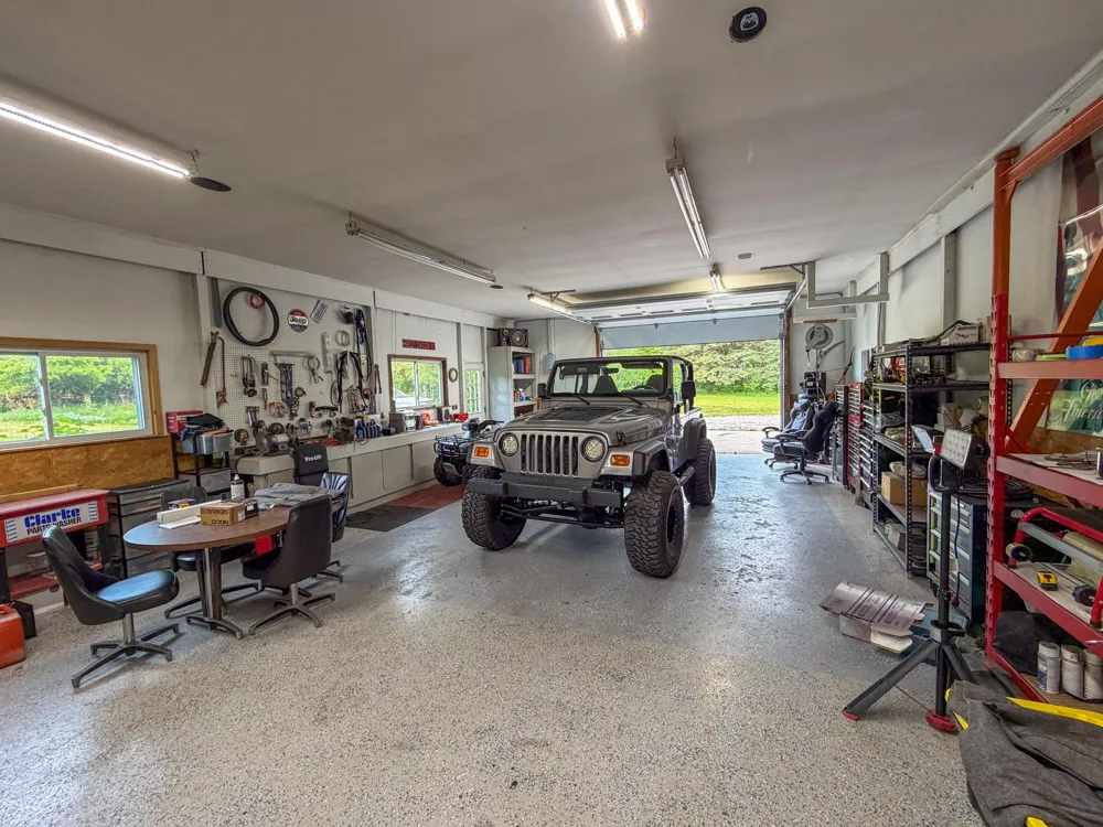 3091 E Sage Lake Hill Township, MI 48635