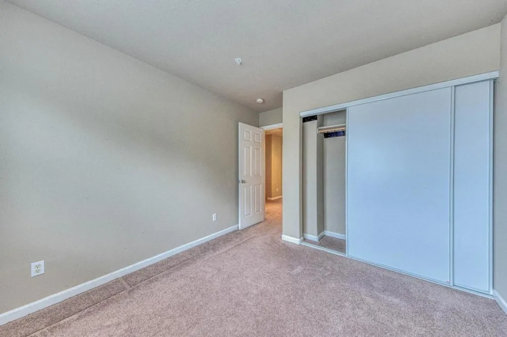 1185 Raven Court Salinas, CA 93905
