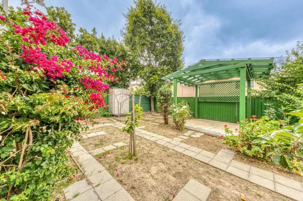 1185 Raven Court Salinas, CA 93905